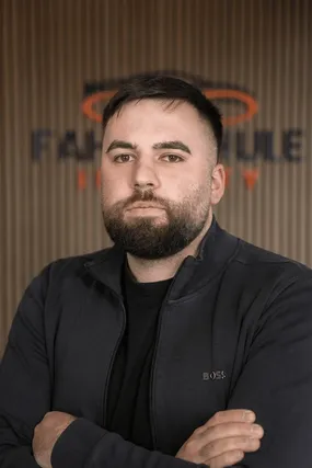 Mehmet, Fahrlehrer